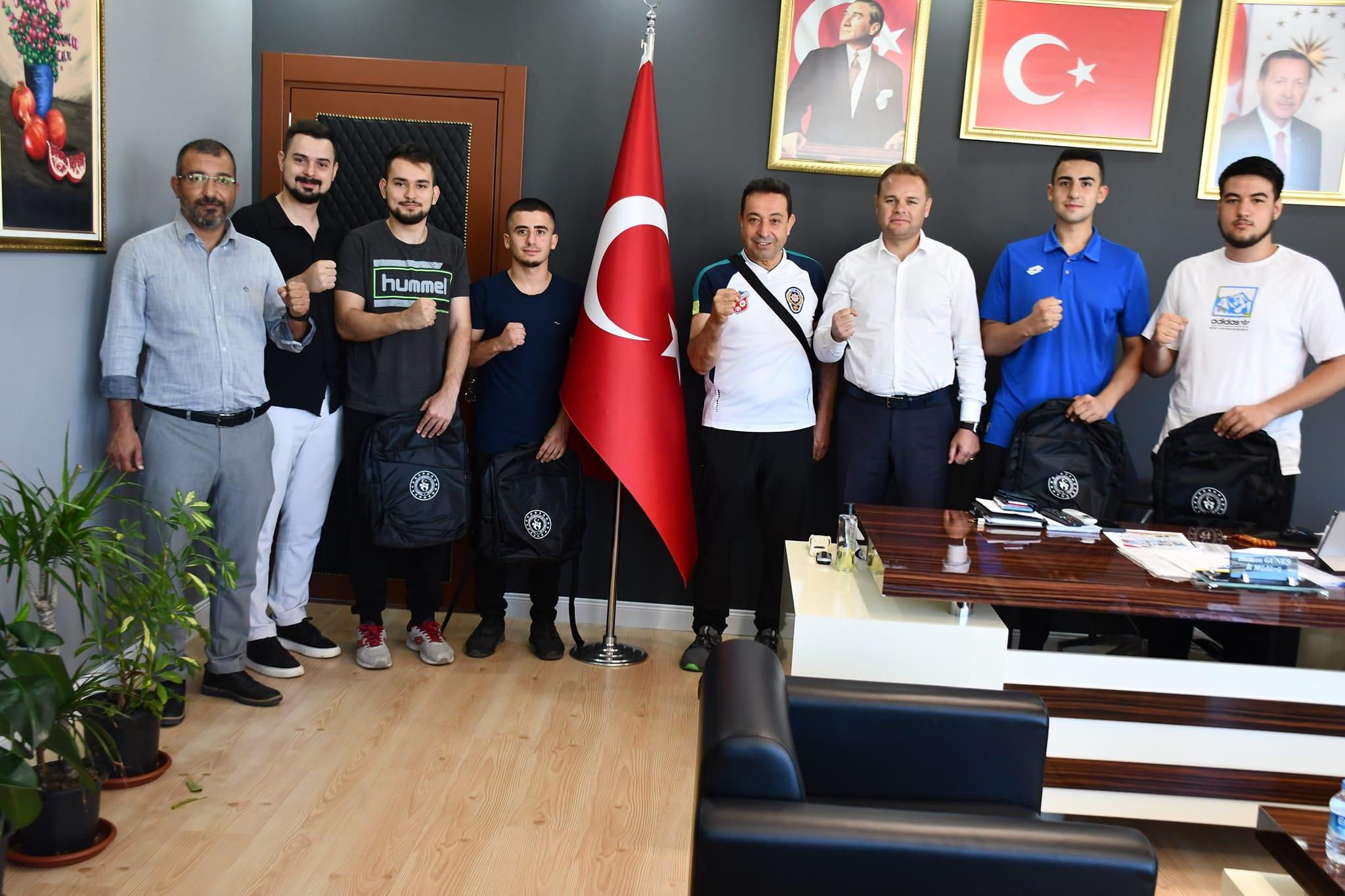 Kırıkkale Türkiye Kick Boks Şampiyonasına damga vurdu