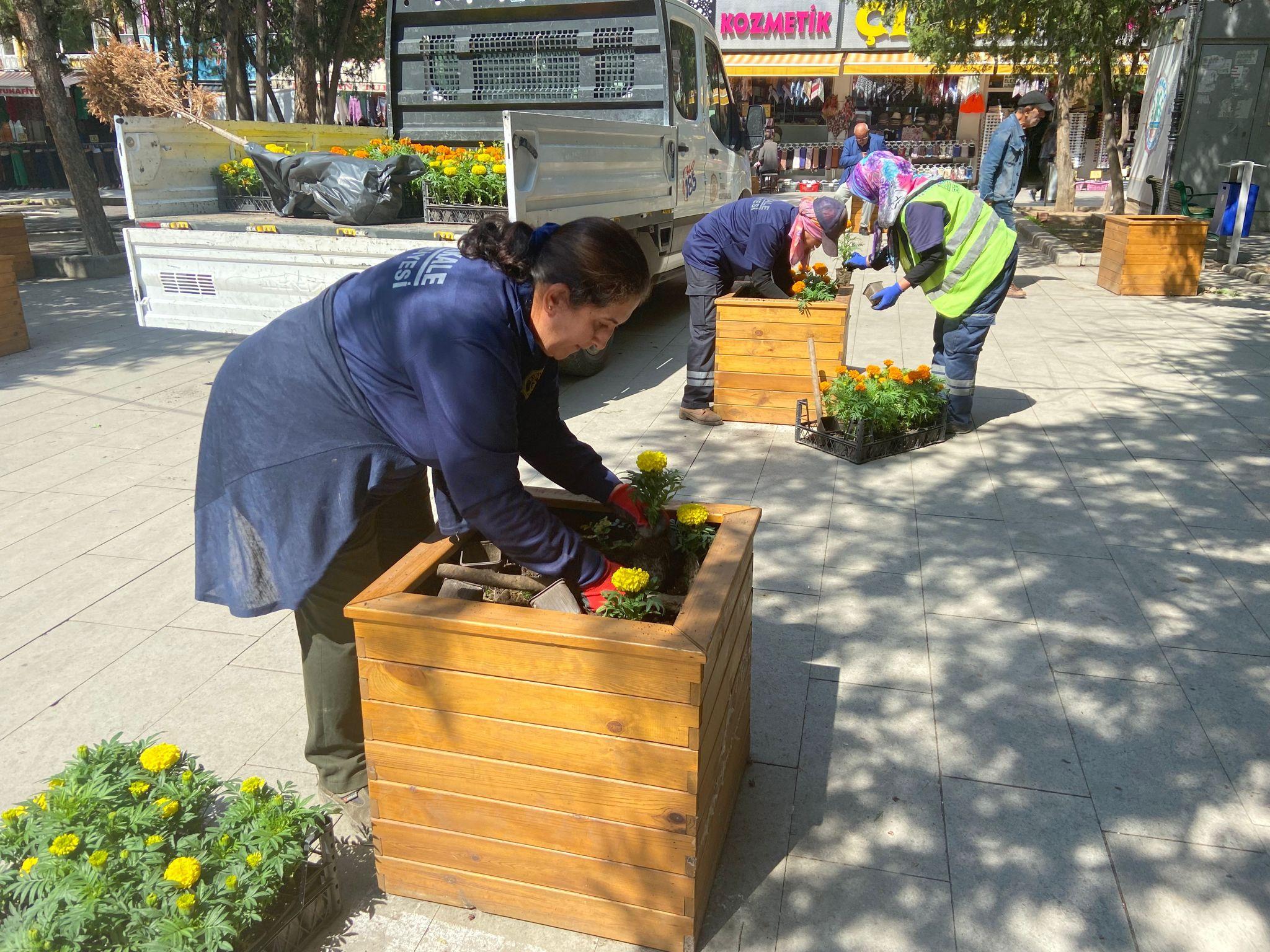 Park ve Bahçeler Çalışıyor Kırıkkale Güzelleşiyor