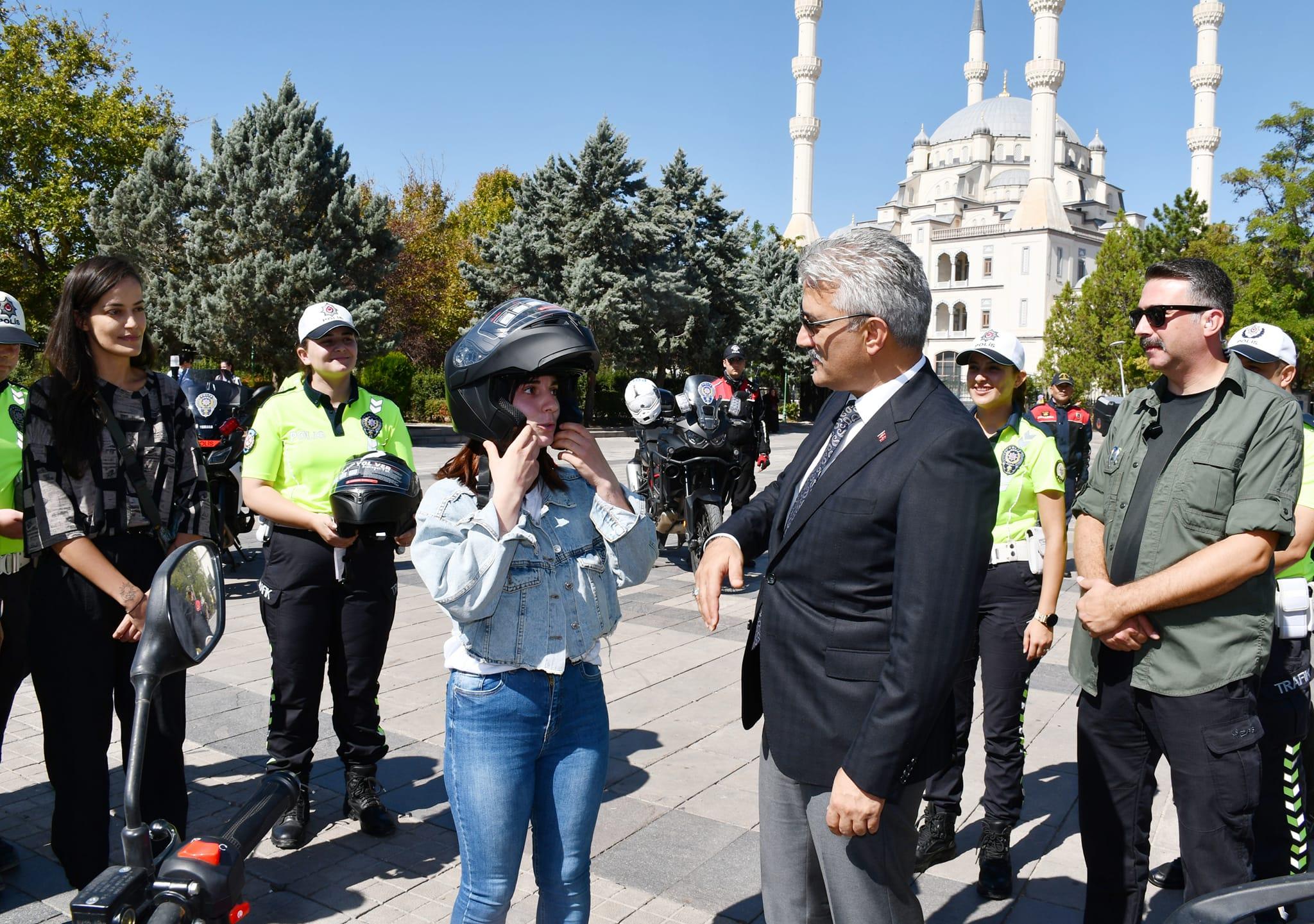 Kaskınla Yol Ver Hayata