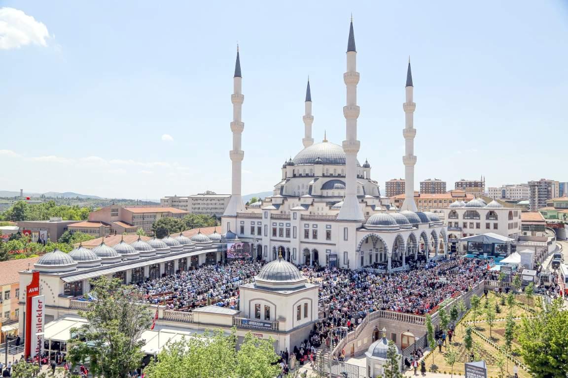 TDV “Bir Tuğla da Benim Olsun” kampanyasıyla 4 bin 68 cami inşa etti