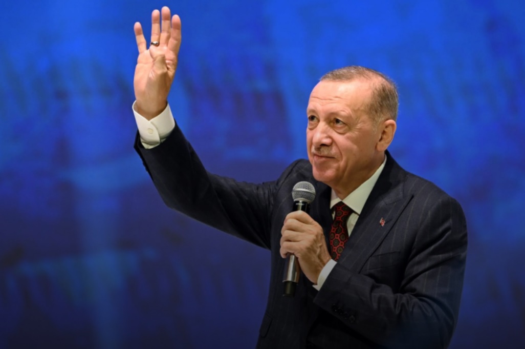 Cumhurbaşkanı Erdoğan AK Parti Genel Başkanlığına yeniden seçildi