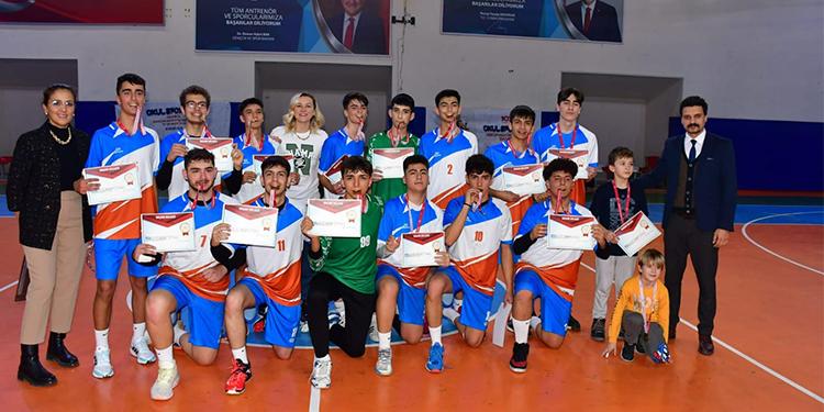 Kırıkkale'nin hentbol şampiyonları belirlendi