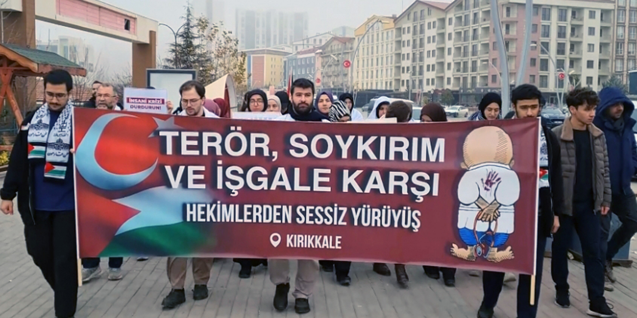 Doktorlardan İsrail'e sessiz yürüyüşle tepki