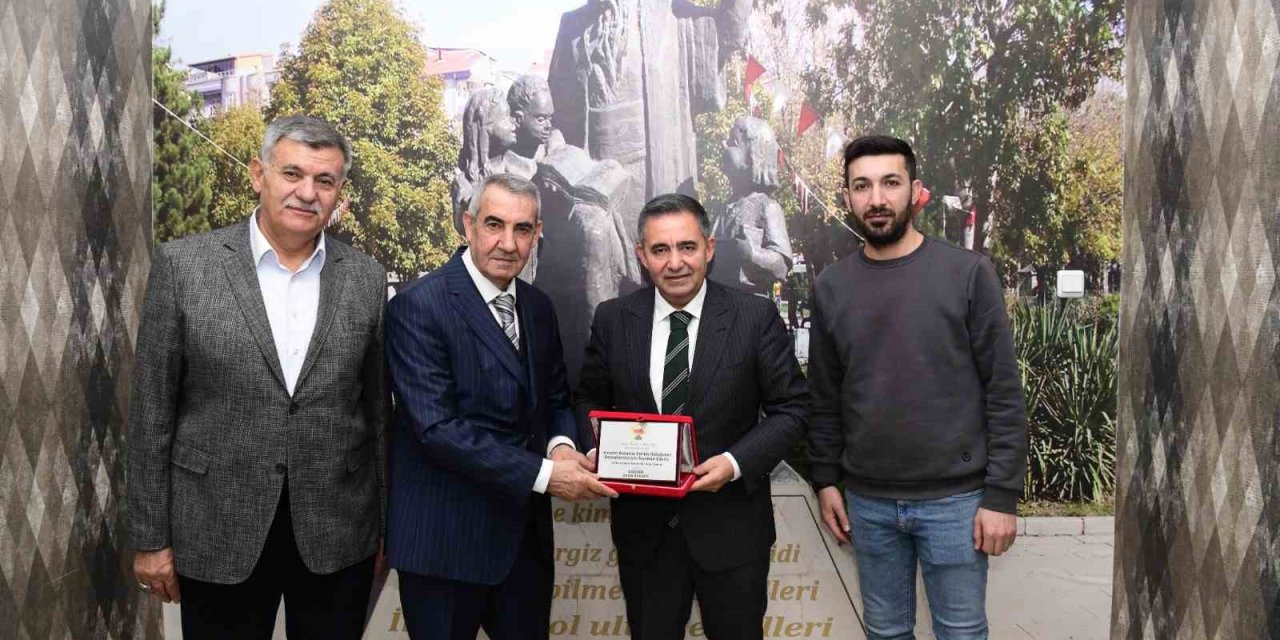 Kırşehirli Gazeteciler, deprem şehidi gazetecileri unutmadı