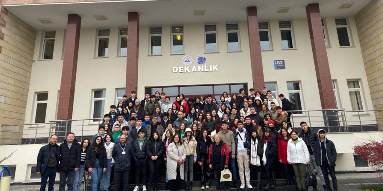 Kırıkkale'li öğrecilerden Erciyes'e gezi