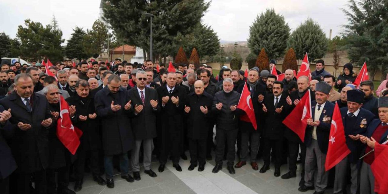 Çorum’da şehitler için dua