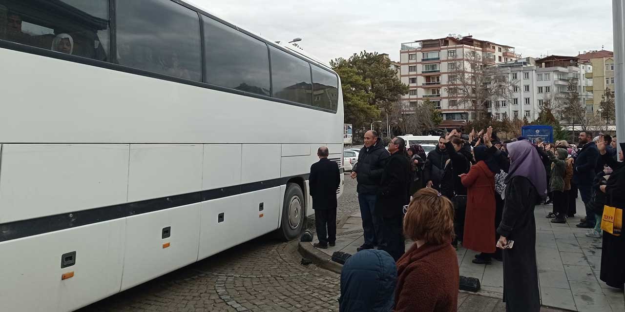 Kırıkkale’de Umre yolcuları dualarla uğurlandı