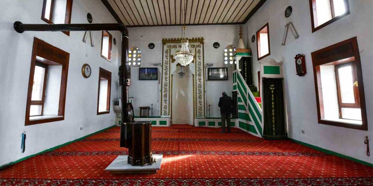 Ankara Büyükşehir Belediyesi 19. yüzyıl eserlerinden Musafir Fakih Camisi’ni gün yüzüne çıkarıyor
