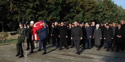 Devlet erkanı Ata’nın huzurunda