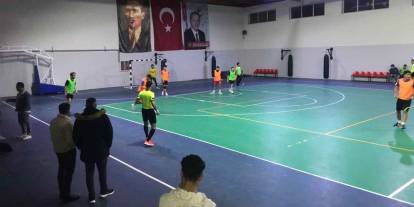 Yurtlar arası futsal turnuvası başladı